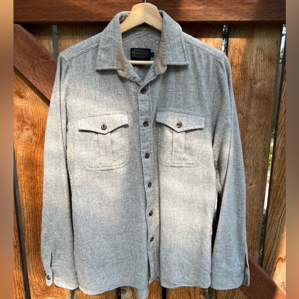 Excellent condition Pendleton from 2020, nice fit, very soft wool.